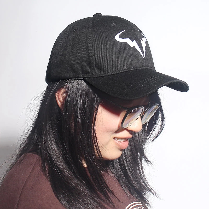 แฟชั่นเย็บปักถักร้อย Snapback  - Golf Cap Dad บทวิจารณ์และราคา